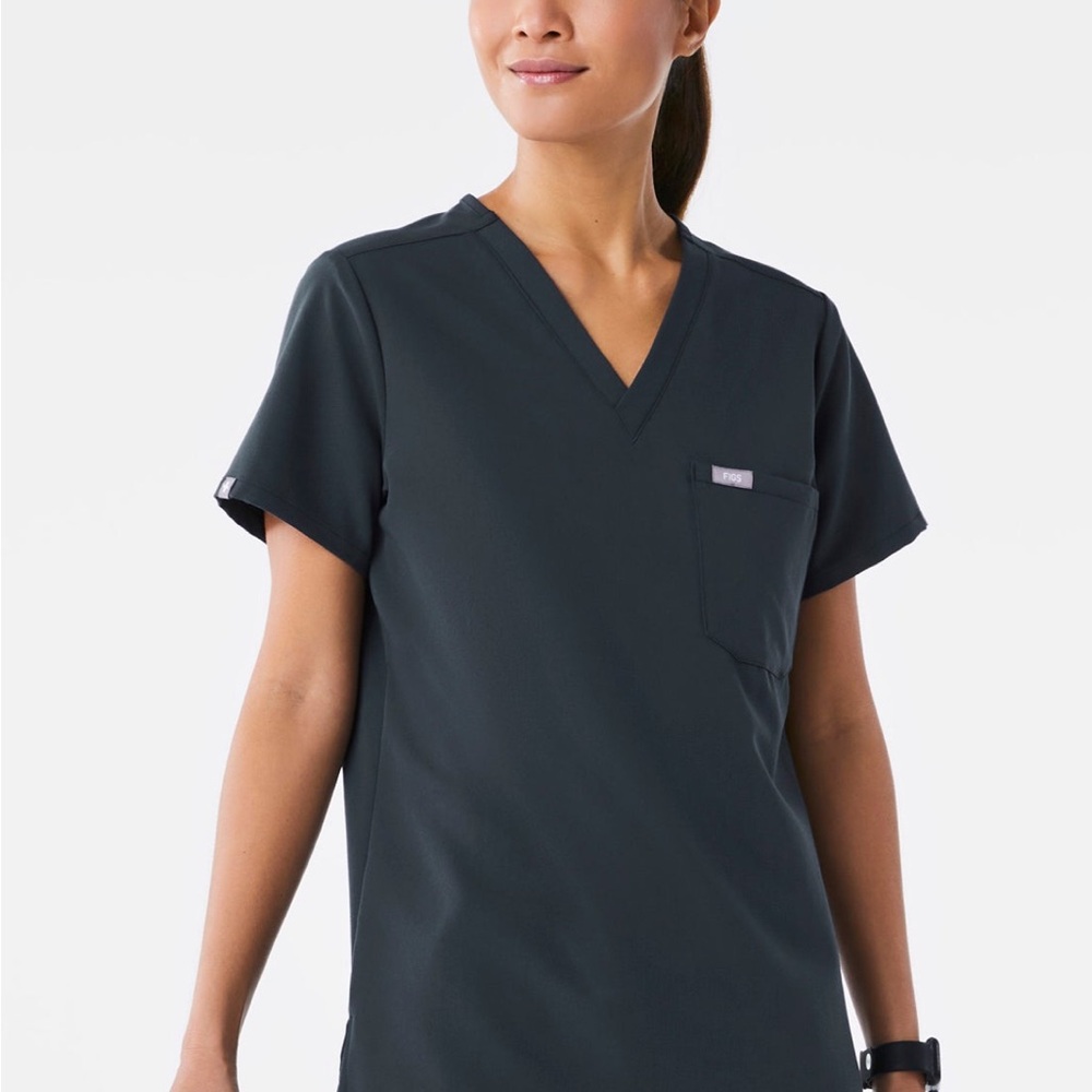 Figs Dark Harbor Scrub Top